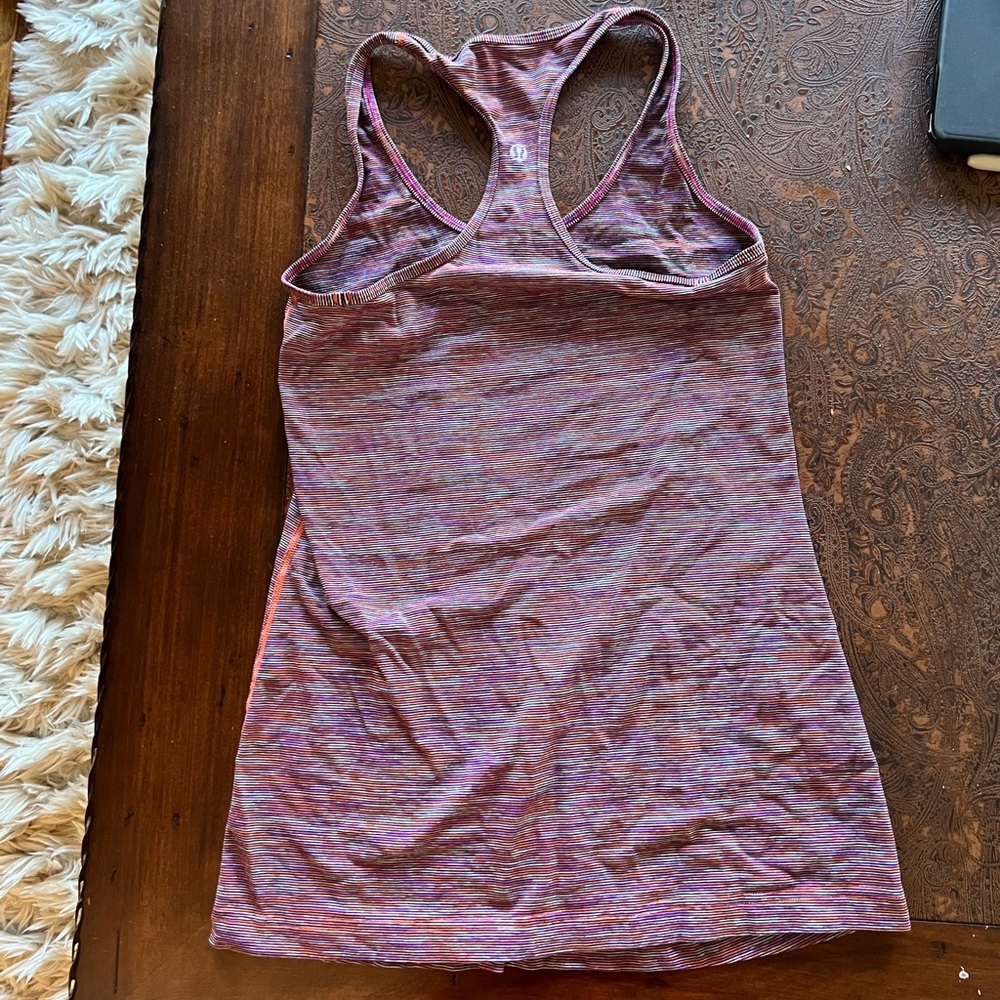 Lululemon Razorback Tank - Picture 4 of 4